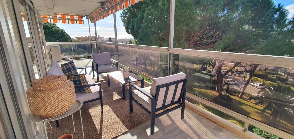 Beautiful 2-bedroom apartment with sea view in Antibes - 3