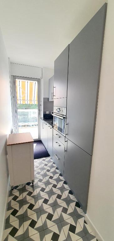 Beautiful 2-bedroom apartment with sea view in Antibes - 4