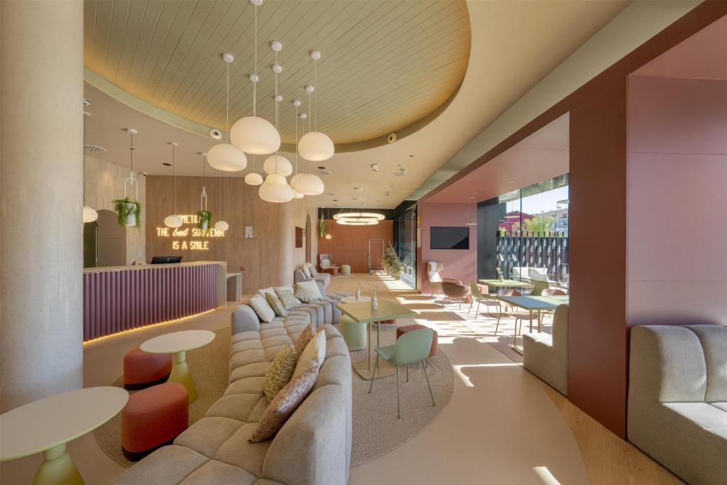 Hampton By Hilton Alicante Airport - 5