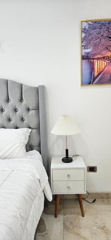 Habitación cerca al centro financiero de Lima - 2