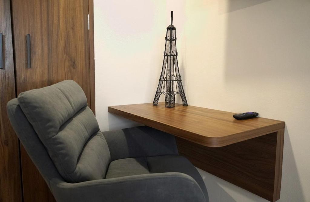 Chic Condesa Apt with Private Balcony - 4