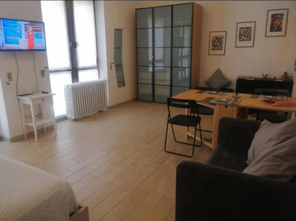 Bright Open Space in the MM1 Pasteur Area P6 - 2