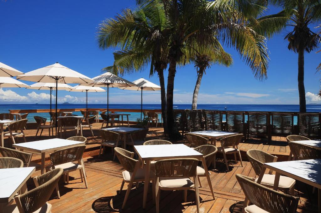 Beachcomber Island Resort 