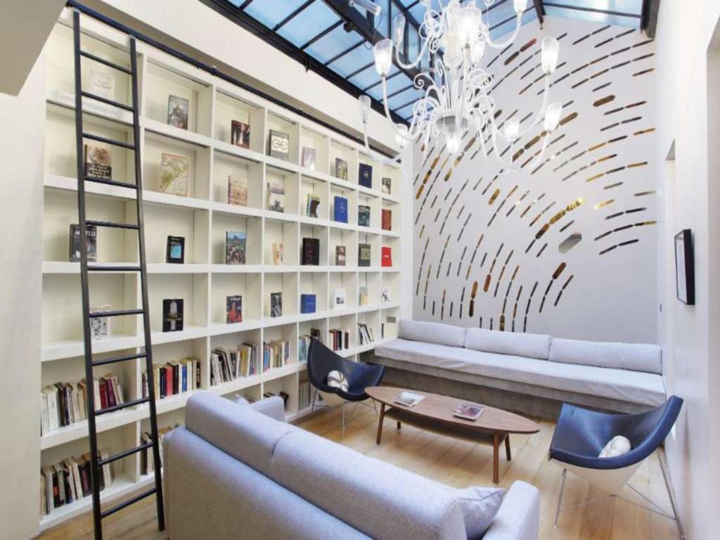 Superb Loft Center of Paris - 1