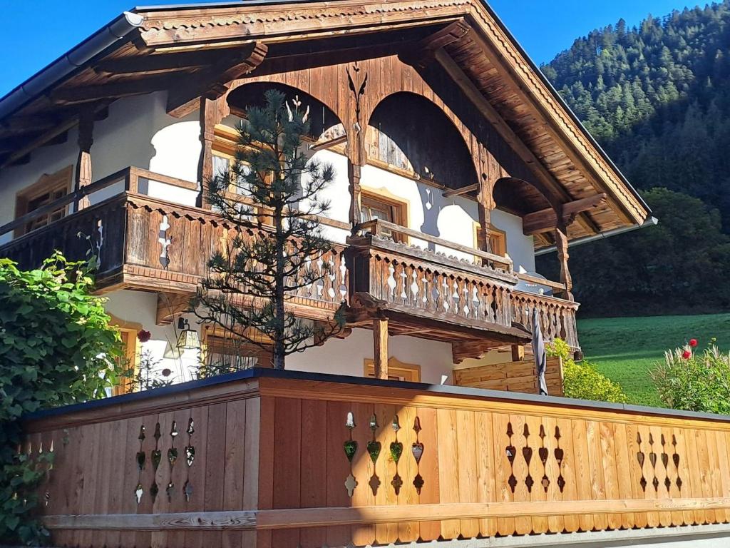 Chalet Anna with mountain view - 2