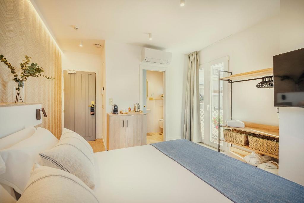 Beneste Nerja Hostal - 1