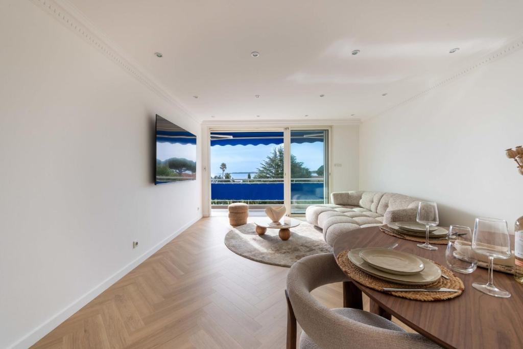 3P Traversant Vue Mer Cannes Est - 3