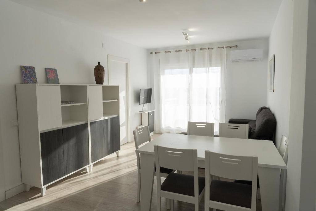 Apartamento con piscina a pocos metros de la playa - 5