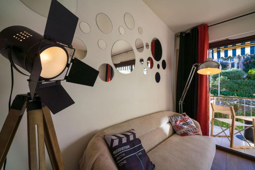 Chic Cinema Apartment in Cannes - 4