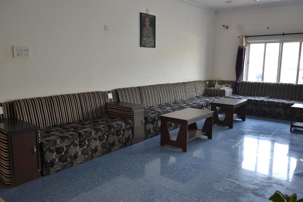 Lobby, Hotel Joshi in Siddharthanagar