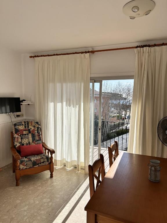 Isard 4 bis Apartamento junto a la playa - 3