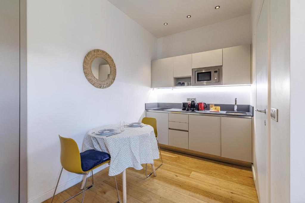 Cozy Studio in Nice Harbor - Garibaldi Square - 3