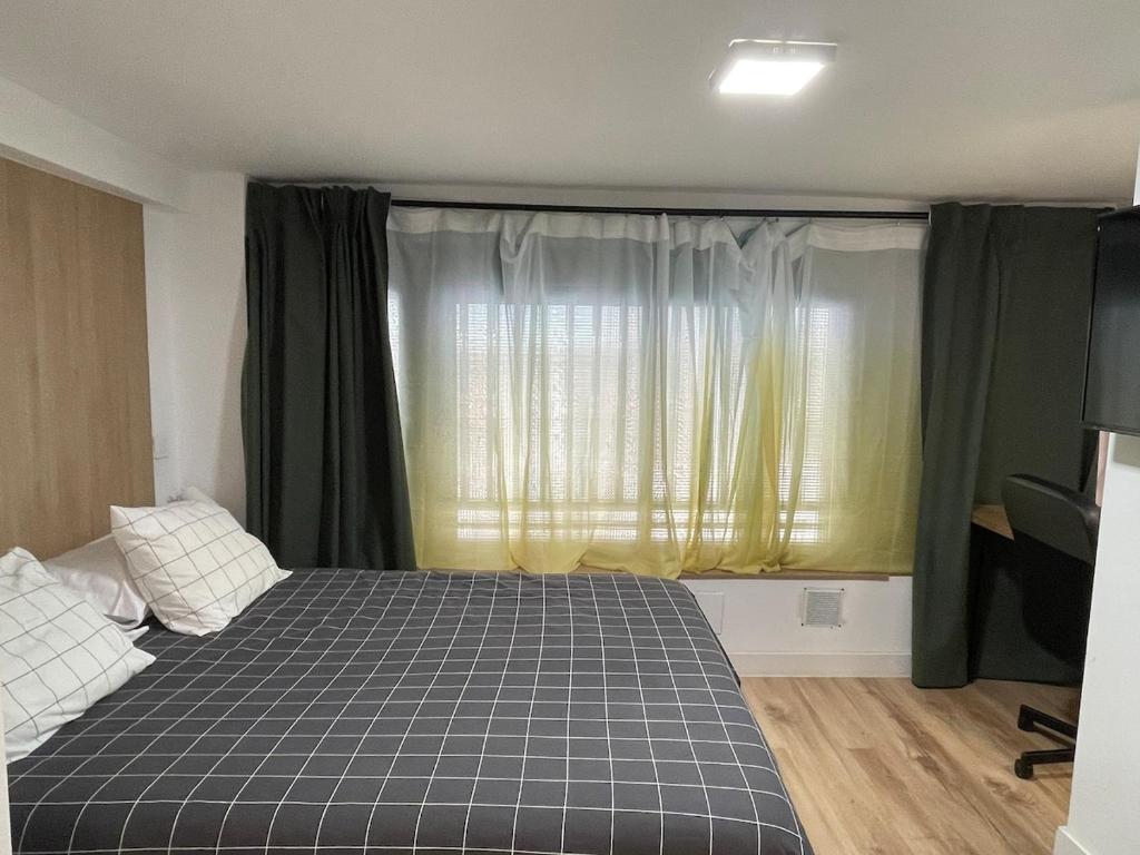 Two-bedroom apartment in Madrid - 4