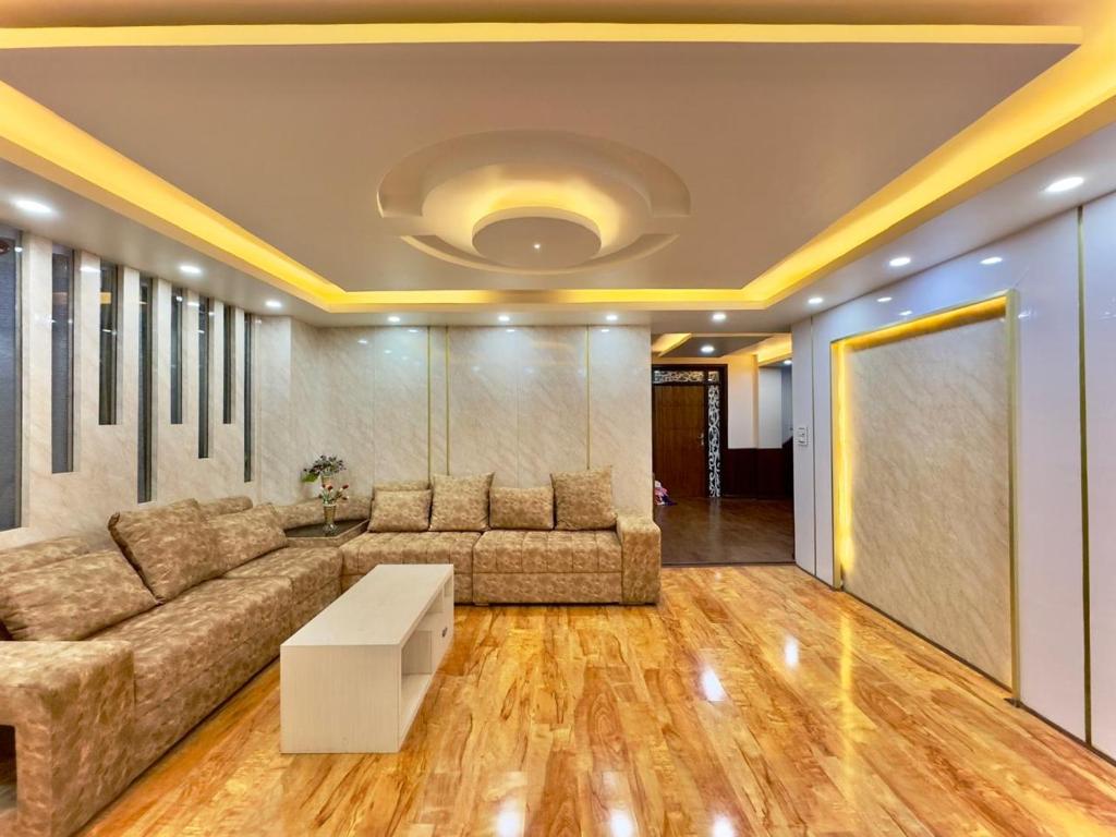 Triluna Apartments in Patan — photo 3