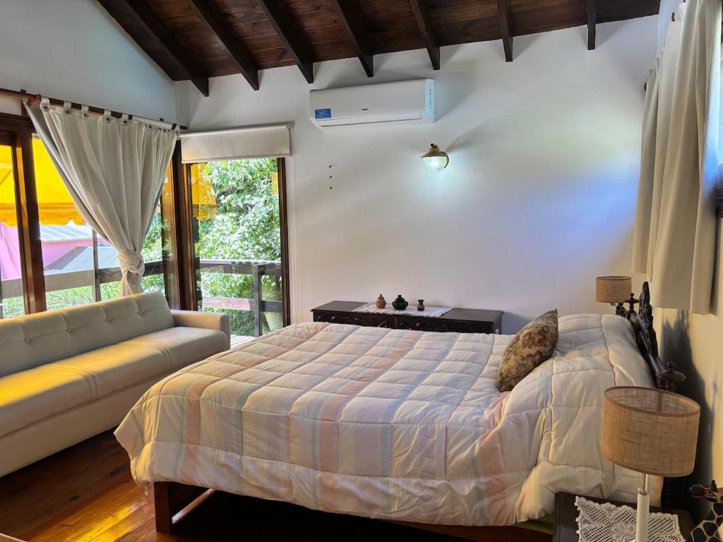 Casa con Pileta & Parque Gigante en la Naturaleza - 3