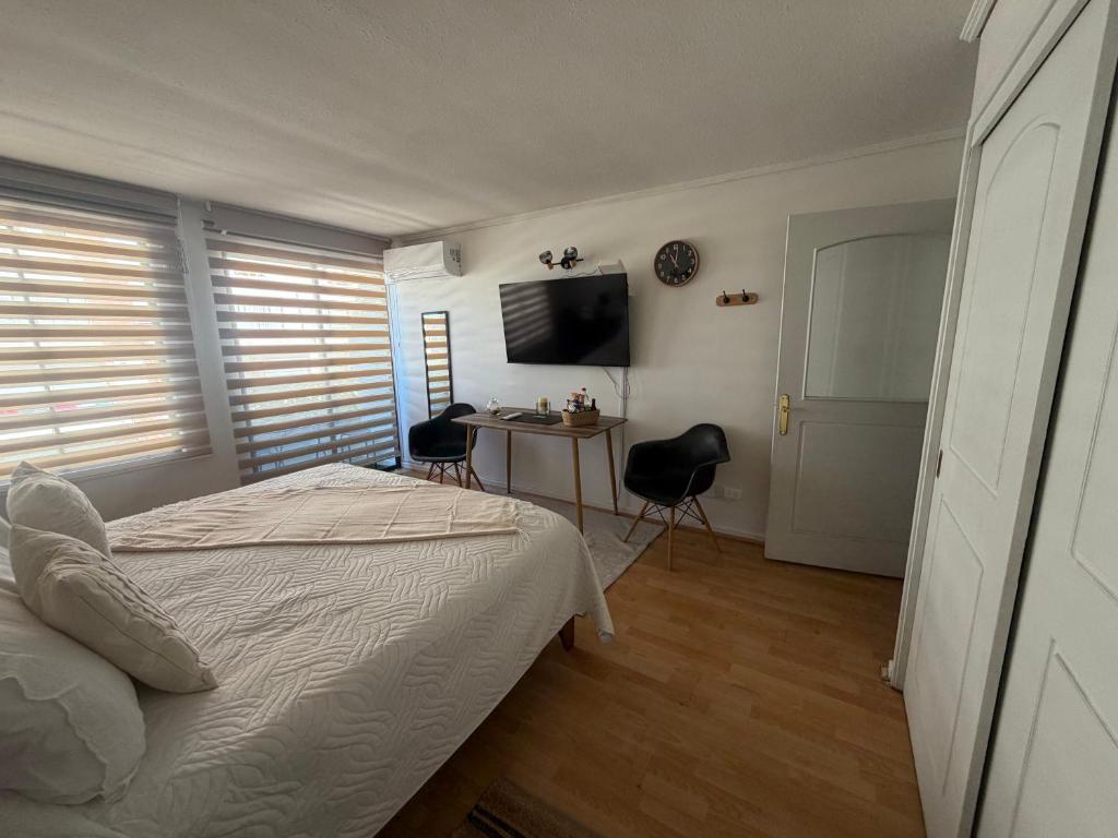 Depto Estudio Las Condes 2 personas - 3