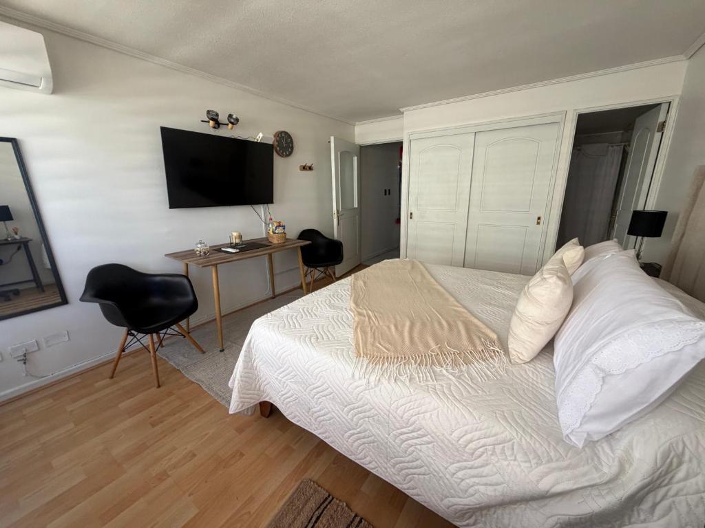 Depto Estudio Las Condes 2 personas - 4