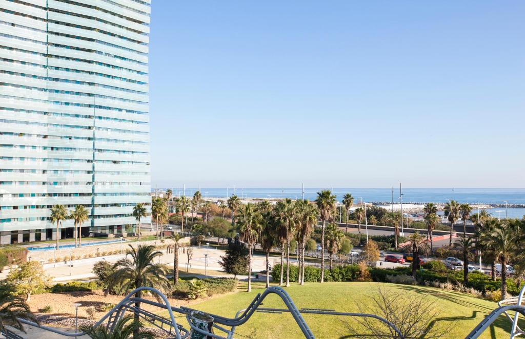 Rent Top Apartments Beach-Diagonal Mar - 2