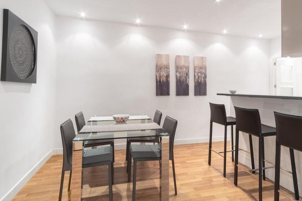 Stylish 2-Bed Apartment in Salamanca, Madrid - 4