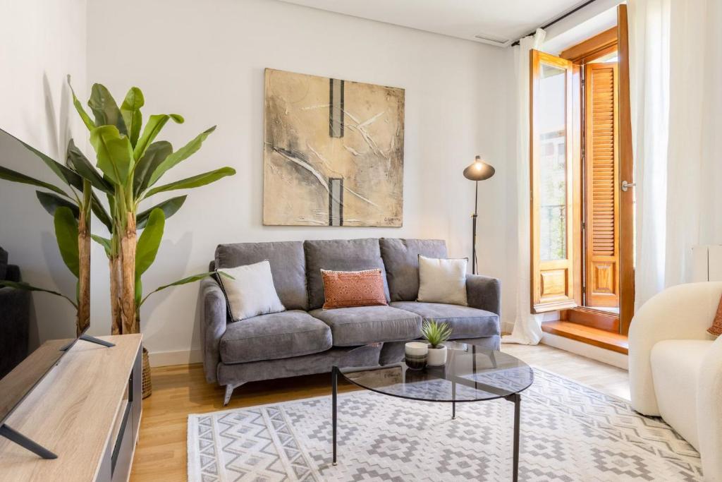 Stylish 2-Bed Apartment Near Madrid Landmarks - 3