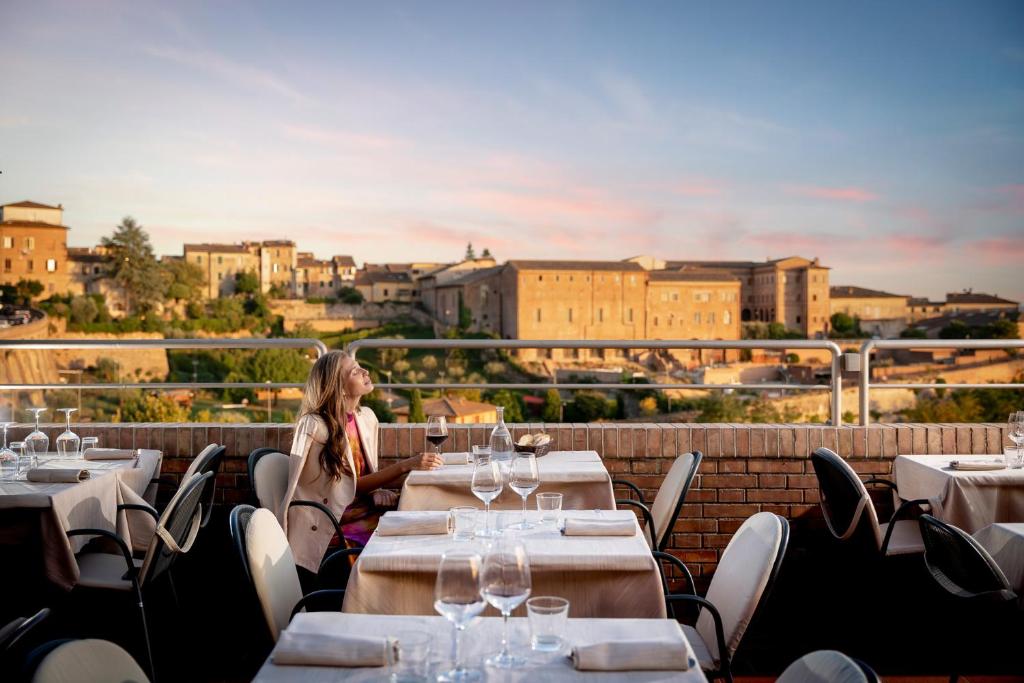 Hotel Athena - 5