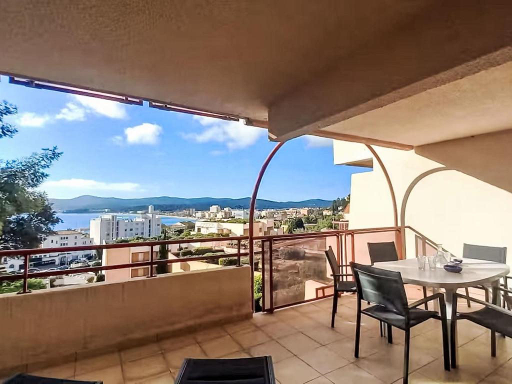 Apartment Les Mandariniers-2 by Interhome - 1