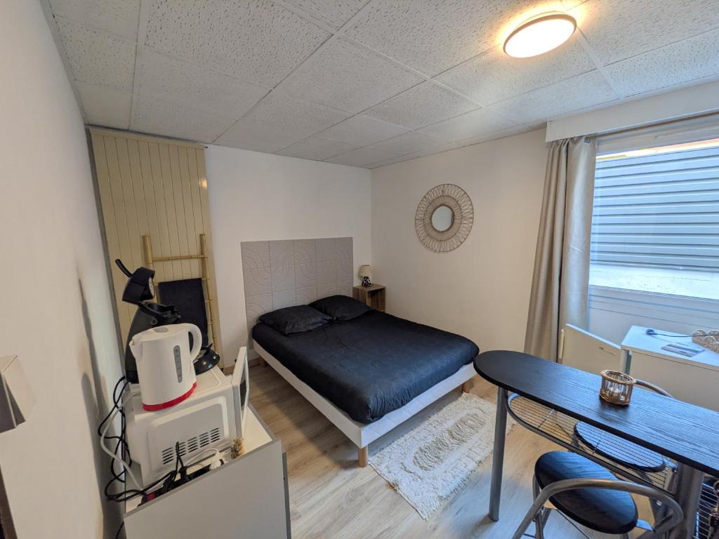 AirBnBri' Chambre à Louer RDC Maison - 5