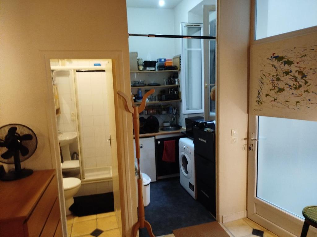 Studio sympa meublé et équipé Paris Nation. - 3