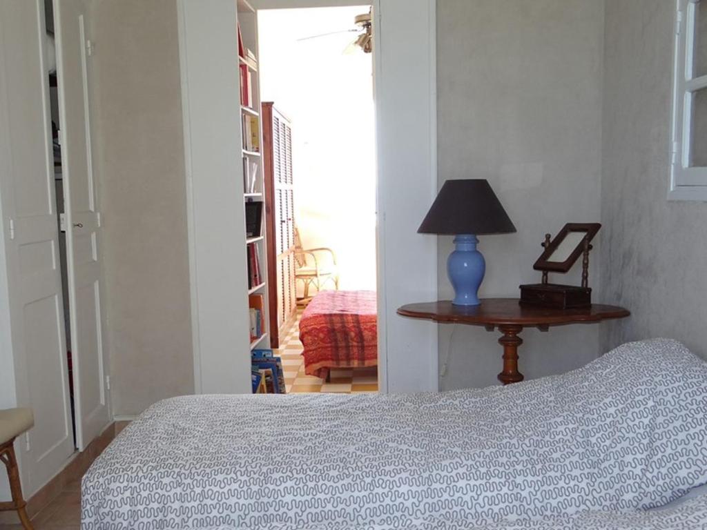 Appartement T3 75m², 2 terrasses avec accès direct aux calanques, WIFI, parking privatif - FR-1-100-147 - 3