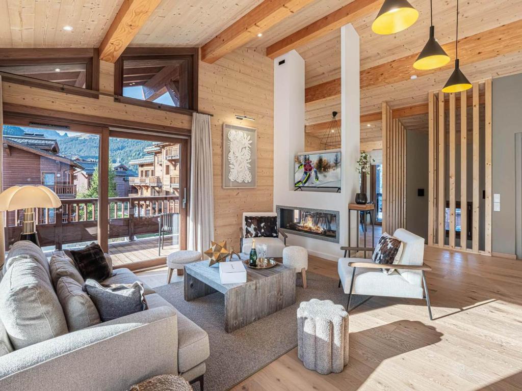 Chalet mitoyen exceptionnel à Courchevel 1650, 4 chambres en suite, animaux admis - FR-1-563-137 - 1