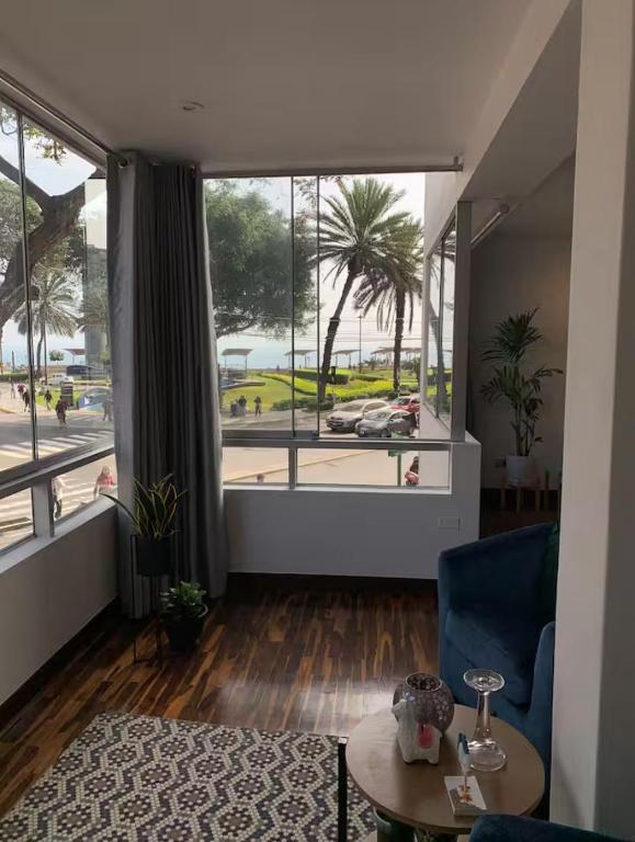 Perfect Location Apt in Miraflores - 1