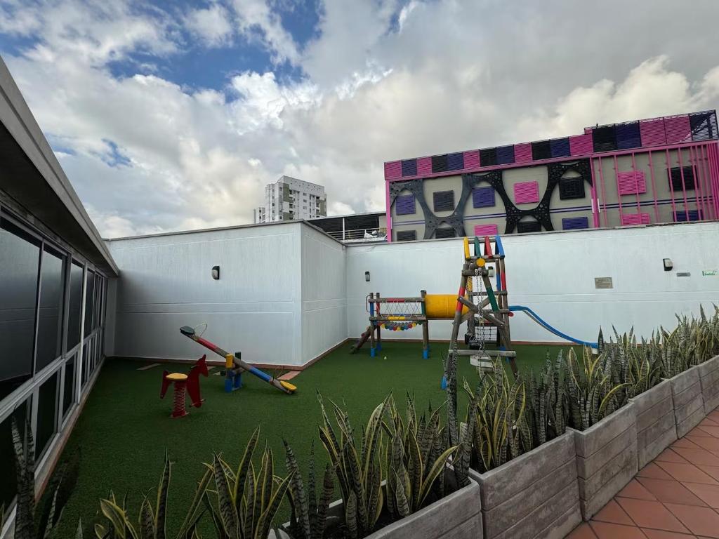Acogedor Apto con Gran Vista, Piscina, Turco y Jacuzzi - 4