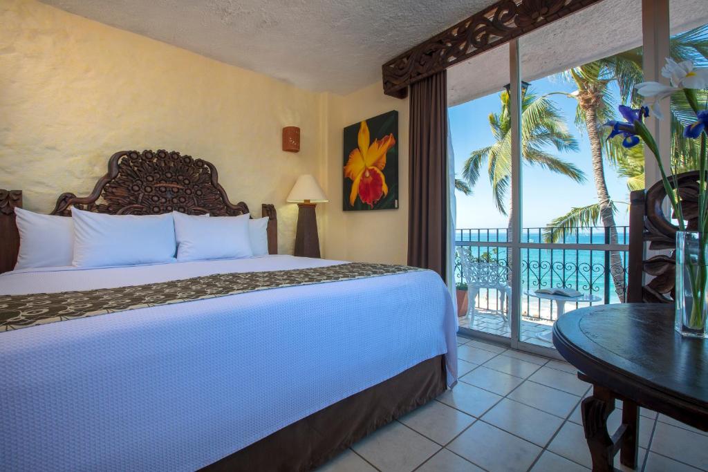 Playa Los Arcos Hotel Beach Resort & Spa - 3