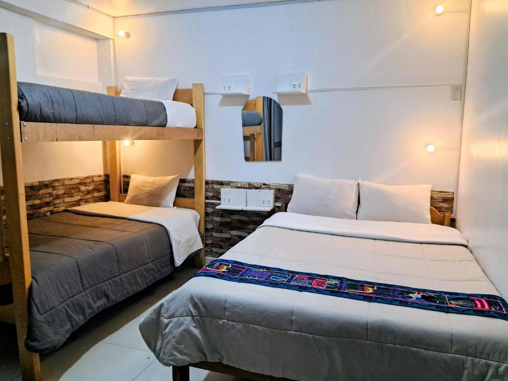HOSTAL La RASA - 2