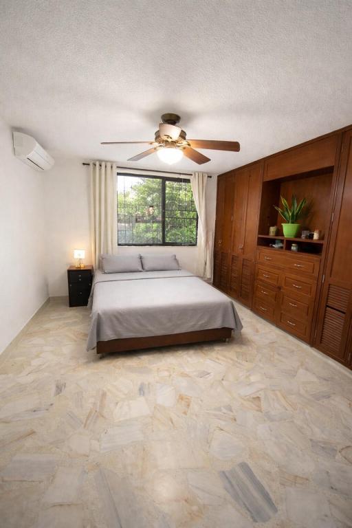 room south of Cali - 1