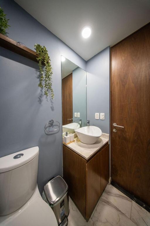 Luxury 2BR Condesa Rooftop Pool Walk Roma - 4