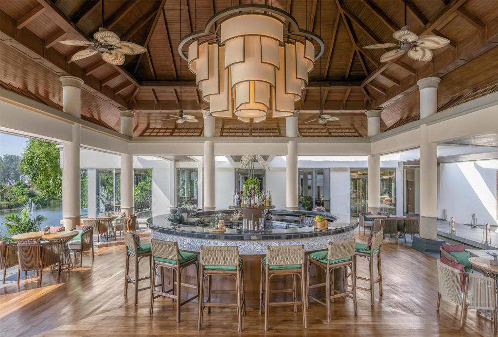 Bar/lounge, Banyan Tree Phuket  in Phuket
