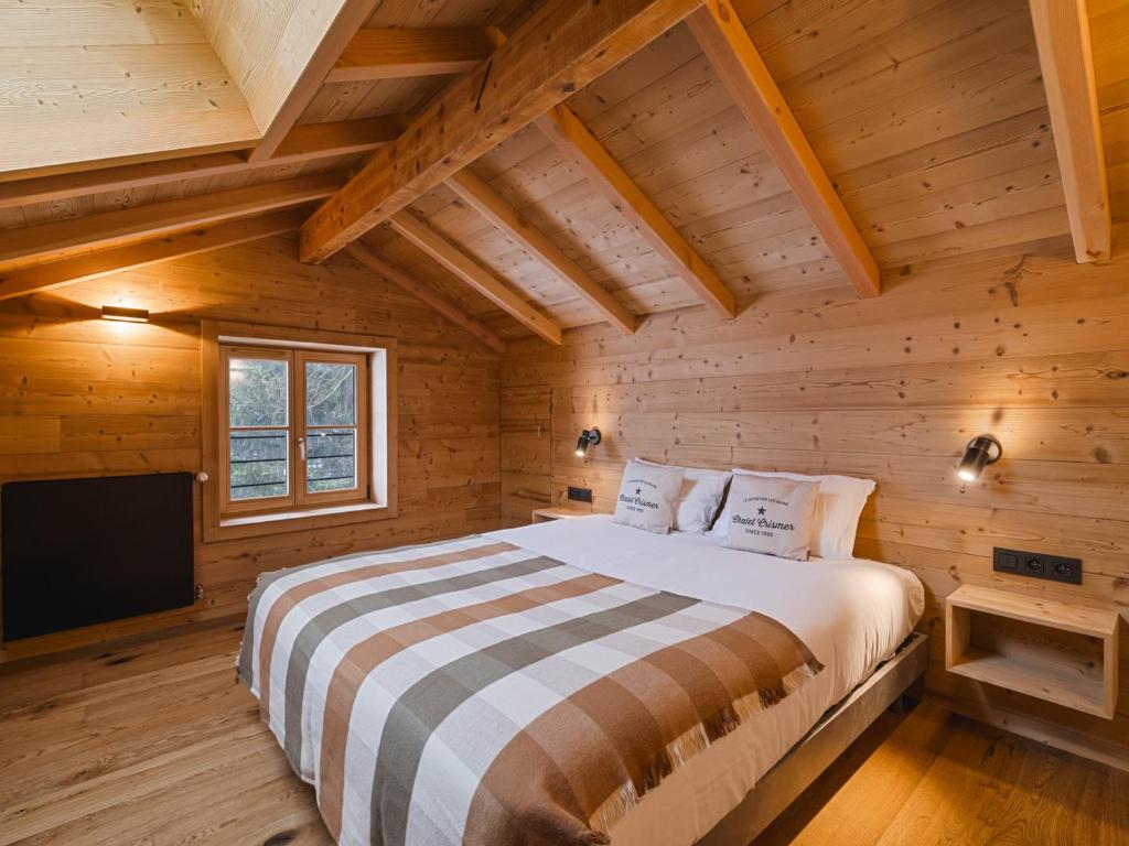 Chalet rénové avec accès direct aux pistes, grand jardin et parking - 3