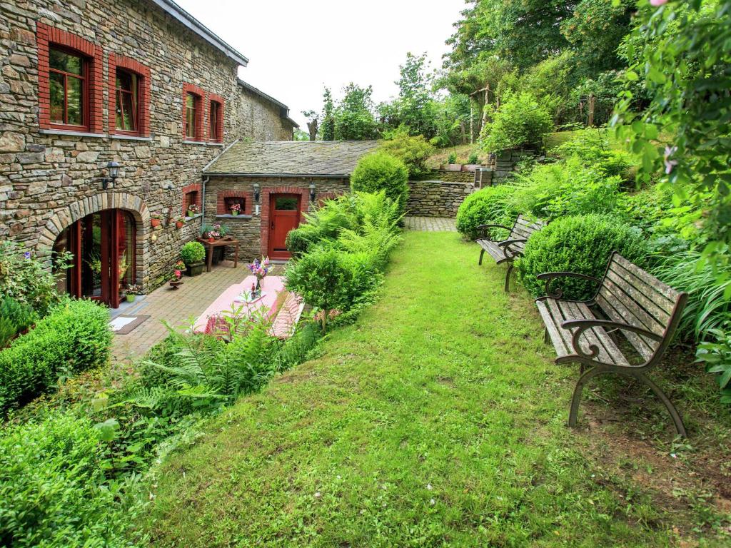 Cozy Cottage in Hubermont near Town Center