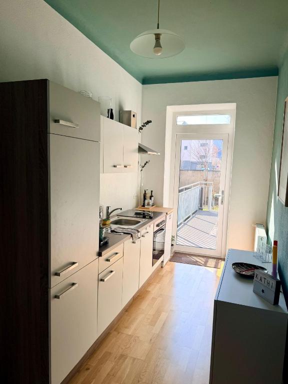 Sunny Garden Apartment with Terrace - Graz - 2