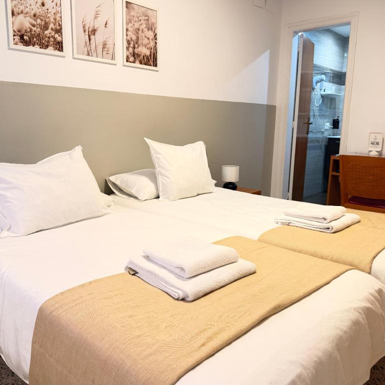 Molí de Mar Hostal - Check-in autónomo 24 h - 4