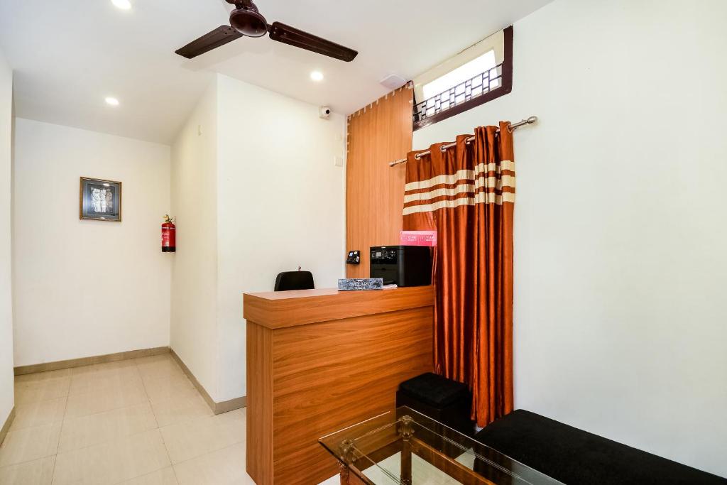 フロント・ロビー