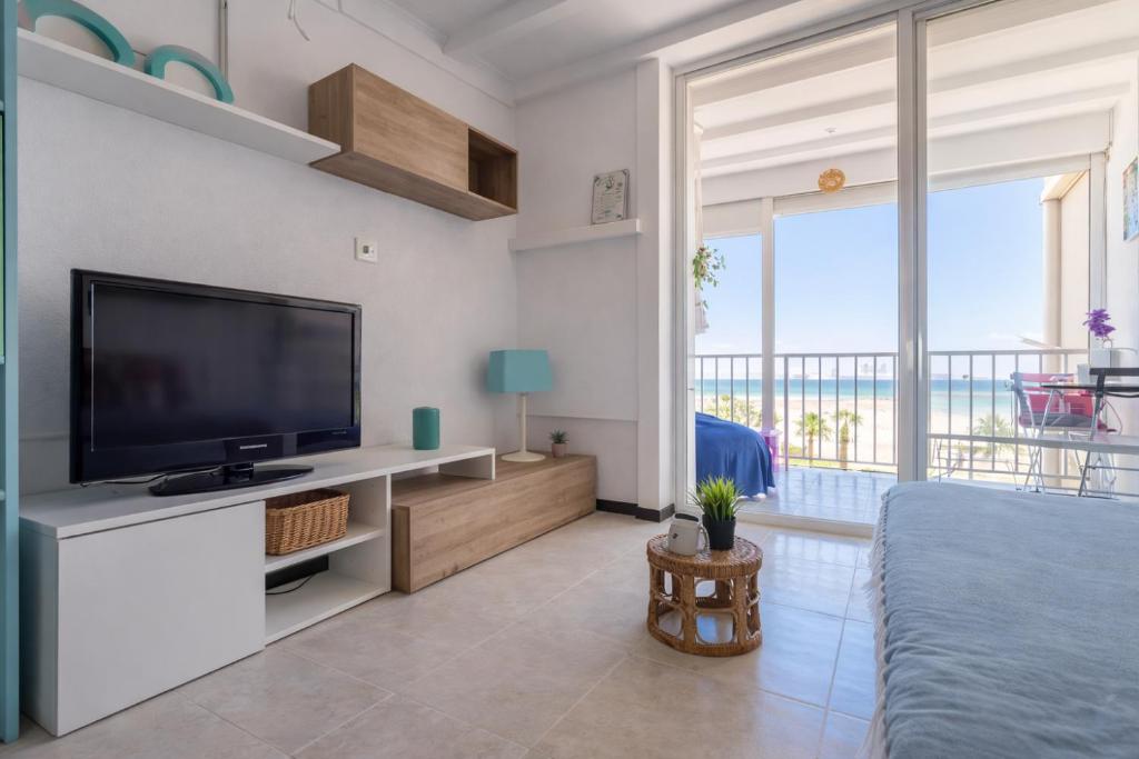 Winahost Apartamento La Pineda - 1