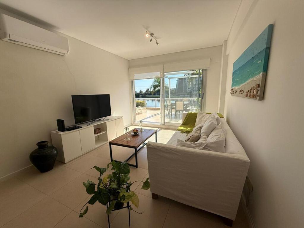 2 Ambientes con Terraza, Parrilla, vista a la Laguna y Cochera - 3