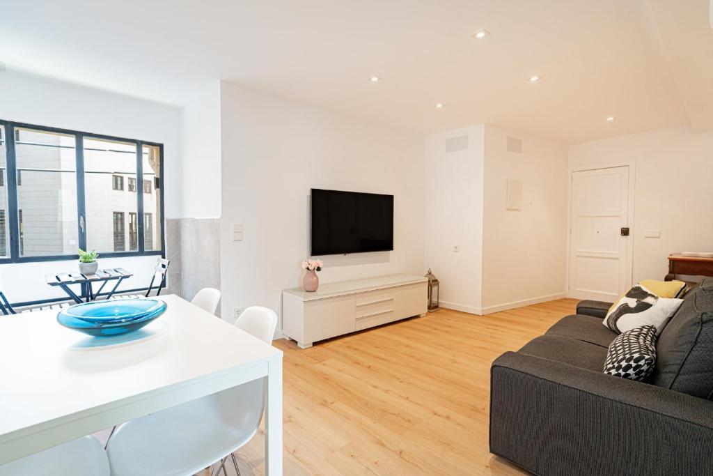 Lonja Old Town Apartment, minimum stay 30 nights, by PriorityVillas - 4