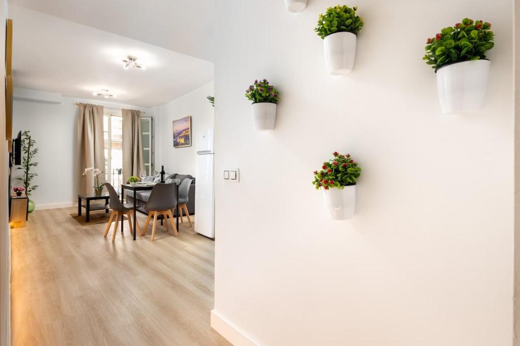 Stylish & Newly Renovated Retreat in Málaga Centre - 2