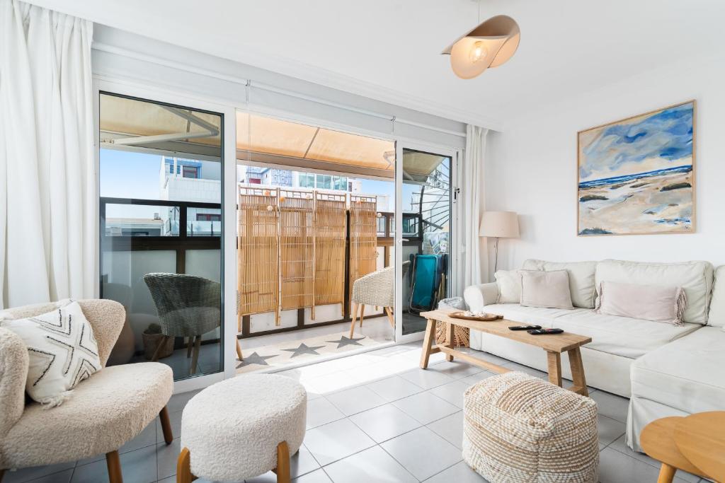 Home2Book Boutique City Studio with Balcony - 4