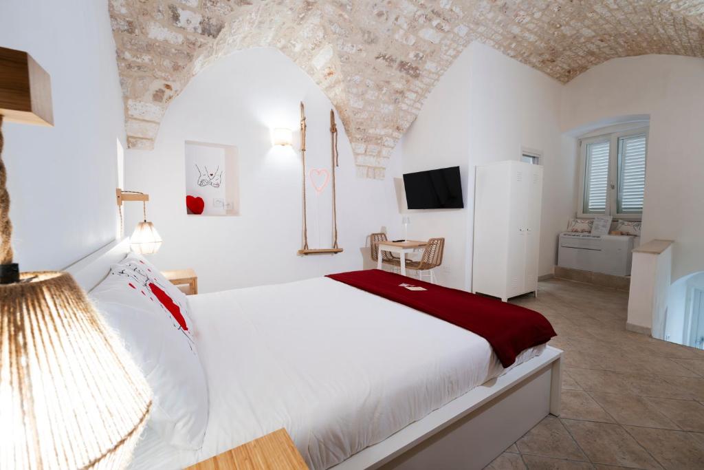 Filo Rosso - Romantic Suite Centro Storico Ostuni - 5