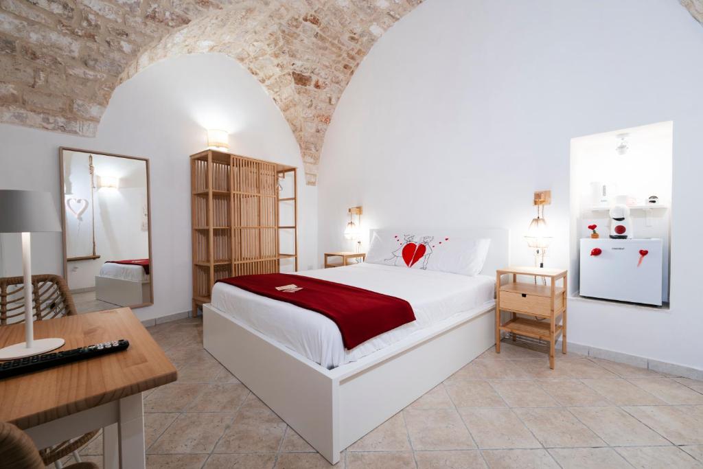 Filo Rosso - Romantic Suite Centro Storico Ostuni - 4