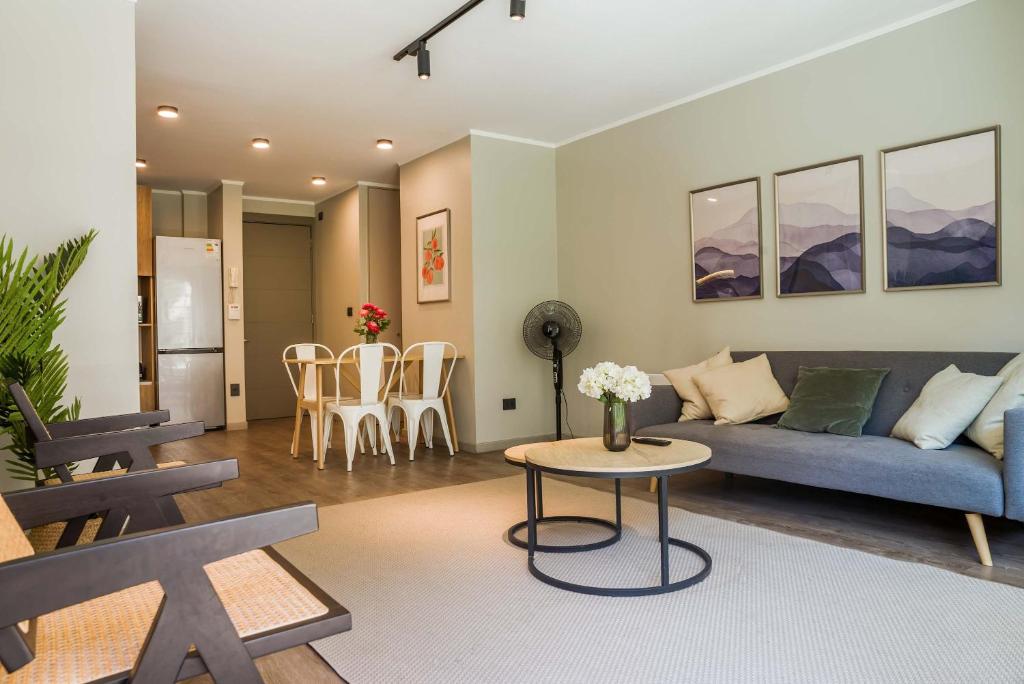 Urban Getaway Stylish 2BR Apartment in Providencia - 1